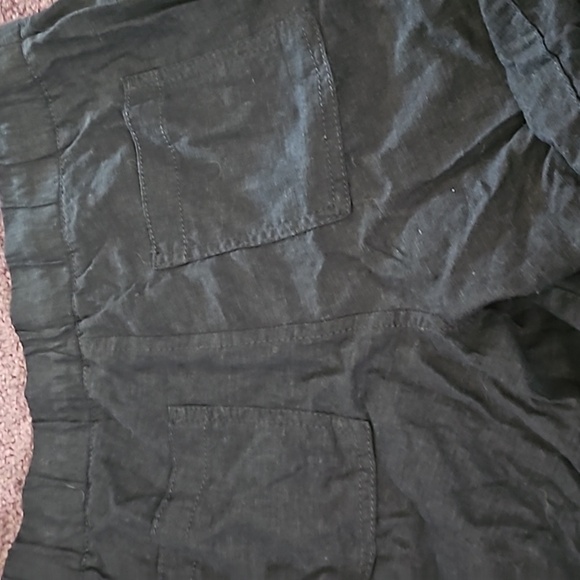 NOT FOR SALE Women's linen shorts - Picture 4 of 9